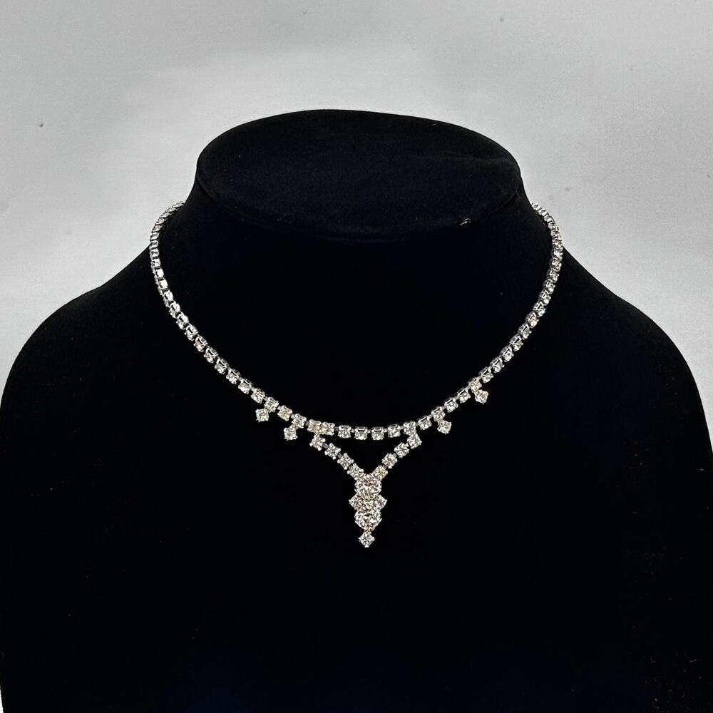 Vintage Rhinestone Y Necklace Clear Crystal Style Scalloped Swag Costume Jewelry
